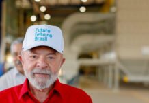 Lula ultrapassa rivais e lidera ranking de desempenho digital pela primeira vez; Michelle desaba