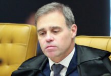André Mendonça vai relatar o pedido de suspensão da ação do golpe e Habeas Corpus visa barrar processo penal 2696