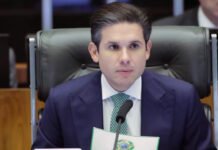 PEC da Blindagem: ‘Motta agiu sozinho em movimento surpresa’, dizem aliados de Davi Alcolumbre no Senado; confira