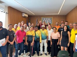 Ciclistas se reúnem no prédio da Prefeitura de Muniz Ferreira e garantem 100% de apoio ao 1º Cicloturismo