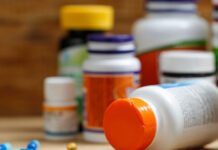 Creatina, Ômega 3 e Tadala: Agência Nacional de Vigilância proíbe venda de 32 suplementos de empresa