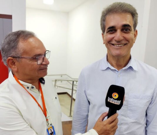 Deputado estadual Robinson Almeida visitou escola em Santo Antônio de Jesus e afirma: “O time de Lula e Jerônimo está bem dirigido no município”; assista