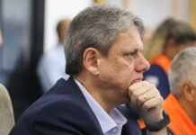 Após visita, Tarcísio de Freitas defendeu anistia para ‘pacificar’ país e diz que é ‘triste’ ver situação de Bolsonaro; confira