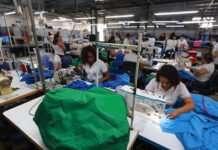 Produção industrial do Brasil cai 0,2% em julho