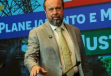 Ministro de Minas e Energia explica que apagão ocorreu por falha elétrica localizada: ‘Não foi falta de energia’