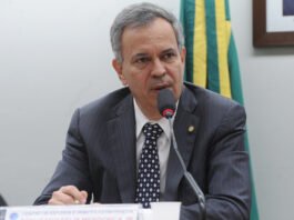 Baiano Félix Mendonça apresenta emenda para ampliar despacho gratuito de bagagem em voos domésticos