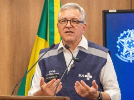 Casos de intoxicação por metanol em setembro em SP já equivalem à metade da média do ano do Brasil, diz Padilha