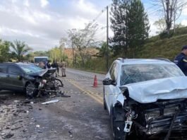 Tio policial e sobrinho morrem ao baterem carros de frente na BR-101 após despedida de solteiro no sul da Bahia