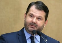‘Ele é aberto, suprapartidário’, diz Angelo Coronel Filho sobre os encontros do pai senador com políticos de oposição; veja