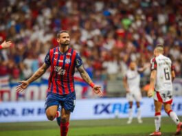 Triunfar e celebrar: Com dois a mais, Bahia vence Flamengo dentro de casa e encerra jejum contra o time carioca