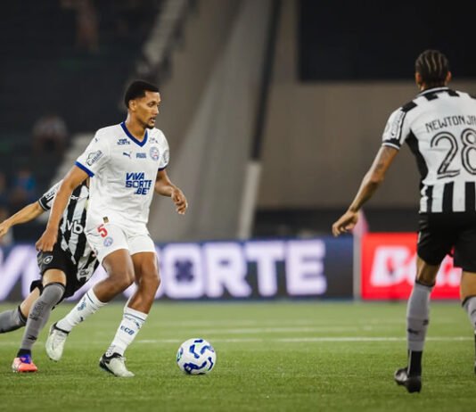 Resultado ruim: Bahia perde dois por lesão, tem expulsão e sofre derrota em confronto direto contra o Botafogo