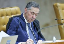 Barroso formaliza pedido de aposentadoria antecipada e ficará na Corte até sábado