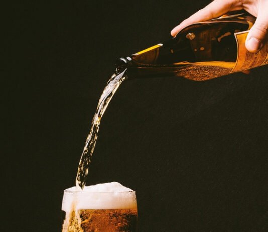Mais da metade das vítimas de mortes violentas no Brasil havia consumido drogas ou álcool antes de morrer