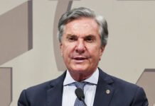 Moraes dá 5 dias para Collor explicar tornozeleira eletrônica desligada e alerta sobre uma possibilidade de prisão