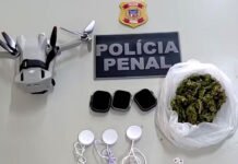 Drone é apreendido ao tentar levar smartwatches, chips e drogas para presídio em Salvador; ninguém foi preso