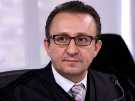 Em conversas recentes, Lula citou nome de Rogério Favreto como possibilidade ao STF; ele é desembargador do TRF-4