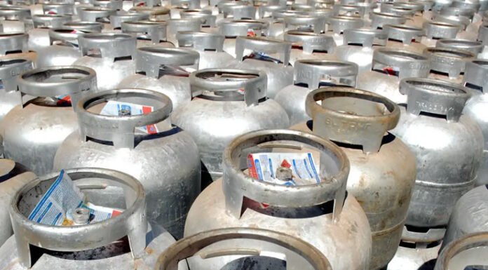 Gás de cozinha fica mais barato na Bahia; Acelen anunciou redução de 6,9% para distribuidoras e já começou a valer