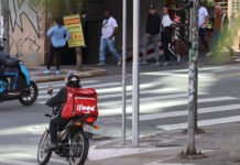 Votação de vínculo entre motoristas e apps será em 30 dias, diz Fachin