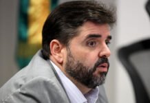 Secretário da SERIN-BA, Adolpho Loyola rebate críticas da oposição sobre ponte Salvador-Itaparica e diz: ‘Desesperados’