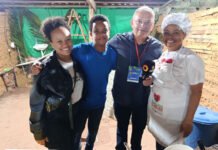 Beiju da Sapucaia marca presença na ExpoSAJ; Maiana faz parte da comunidade e fala da comercialização de produtos