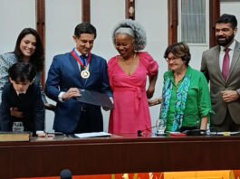Saiba quem é Marco Antônio, agraciado na Assembleia Legislativa da Bahia com a Comenda 2 de Julho durante sessão