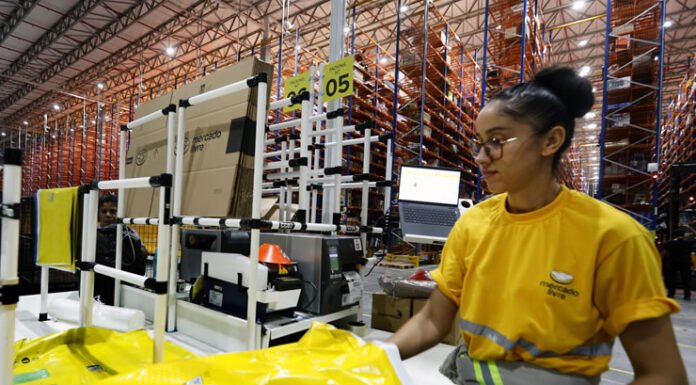 Fim da 6×1: Indústria prevê queda à produtividade e à competitividade com redução da jornada de trabalho