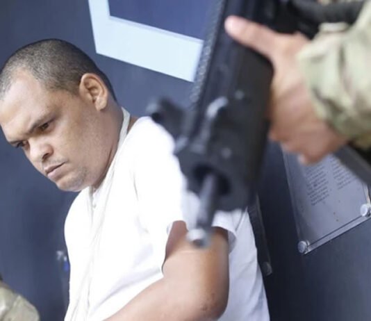 Superior Tribunal de Justiça concedeu e depois revogou prisão domiciliar a chefe de facção na Bahia; entenda