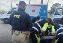 PRF auxilia parto de emergência na BR-324; mãe e bebê passam bem