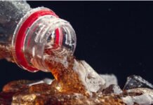 Bebidas açucaradas elevam em 34% o risco de transtornos de ansiedade em adolescentes, aponta estudo; veja mais