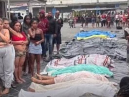 Moradores da Penha carregam dezenas de corpos à Praça São Lucas após operação mais letal do Rio