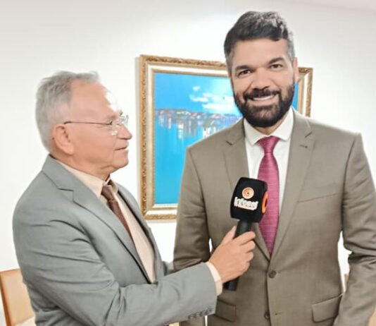 “É um momento de muita alegria”, disse Rogério Andrade ao prestigiar Comenda 2 de Julho para Marco Antônio na ALBA