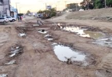 Em Santo Antônio de Jesus: comerciantes no Bairro Santa Terezinha parabenizam avanço de obras, mas cobram agilidade na conclusão por parte da gestão