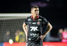 Após vencer o Ceará no Barradão, Osvaldo celebra resultado e desabafa sobre momento do time: ‘Tira um peso’