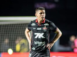 Após vencer o Ceará no Barradão, Osvaldo celebra resultado e desabafa sobre momento do time: ‘Tira um peso’
