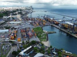 Atividade econômica do Brasil cai 0,2% em setembro, diz BC