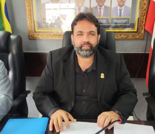 Após projeto de empréstimo ser retirado de votação em Jaguaripe, presidente da Câmara dispara: “Não é hora de adquirir dívidas, e sim de buscar esclarecimentos”