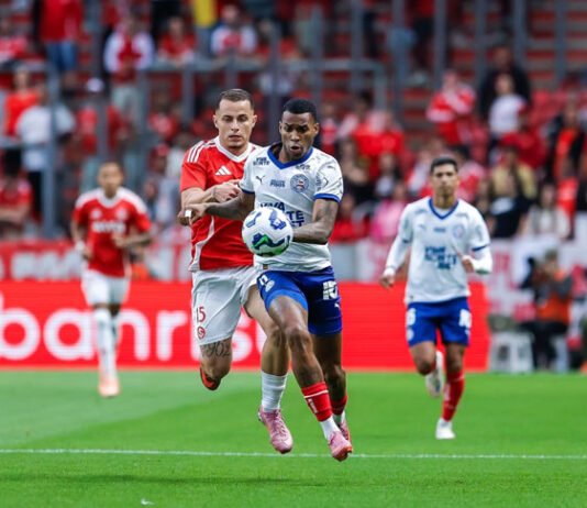 Bahia reage no segundo tempo e arranca empate heroico com o Internacional fora de casa pelo Brasileiro