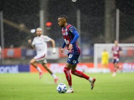 Em jogo movimentado, Bahia perde por 3×2 para o Fortaleza e cai para o sétimo lugar no Campeonato Brasileiro