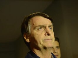 Fora da UTI, Bolsonaro segue internado sem previsão de alta