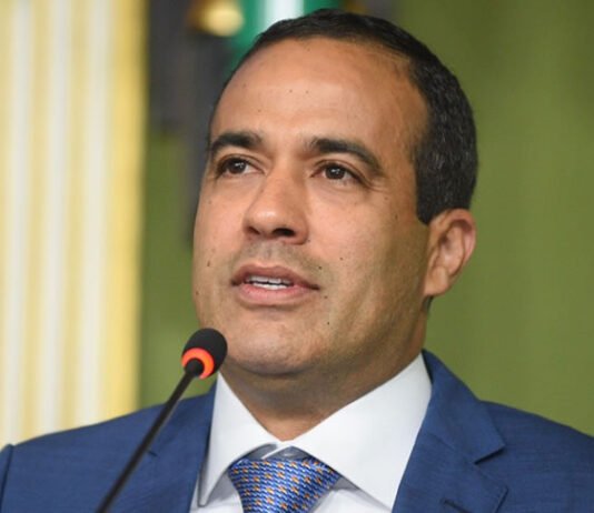 Bruno Reis é cotado como possível vice em chapa de Flávio Bolsonaro, aponta jornal