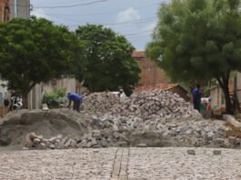 Prefeitura de Cruz avança com programa de pavimentação no bairro Vila Alzira