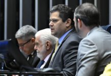 Davi Alcolumbre declara ruptura com Jaques Wagner e diz: ‘Não existe mais relação institucional ou pessoal’