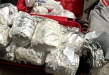 Operação Força Total: três foram presos com grande quantidade de drogas em Santo Antônio de Jesus e material foi apresentado na delegacia, afirma a PM