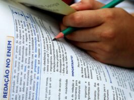 Tema da redação do Enem 2025 é semelhante ao da vazada em 2009; naquele ano, avaliação precisou ser cancelada