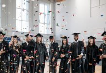 Relatório mostra que diploma segue influenciando fortemente renda no Brasil
