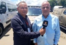 São Felipe recebe viatura da Polícia Militar durante visita de Jerônimo em SAJ; prefeito Gregório comemora entrega