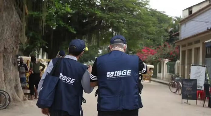 IBGE abre inscrições para seleção com mais de 8 mil vagas de nível médio; veja salários e cronograma completo