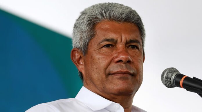 Jerônimo Rodrigues indica esposa de Mário Negromonte Jr. para vaga no TCM