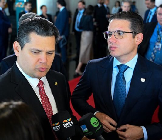 Estratégia de Motta para não instalar CPI do Master é alegar que precisa seguir ordem de pedidos; confira CPIs na fila