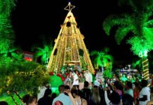 Santo Antônio de Jesus deu início às celebrações de final de ano com abertura oficial da programação de Natal que acontece na Praça Padre Mateus; confira